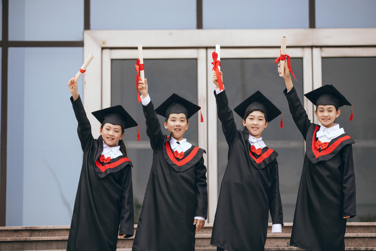 成都那个轻轨学校_成都轻轨学校在哪里