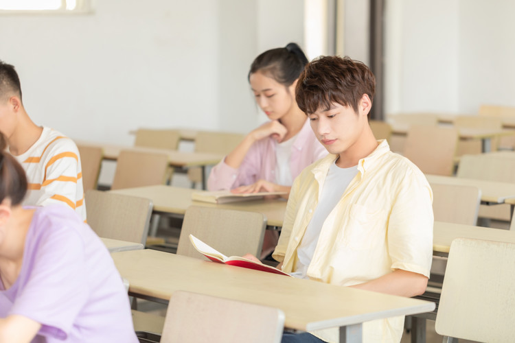 成都中等医药中专学校_成都医药类中专