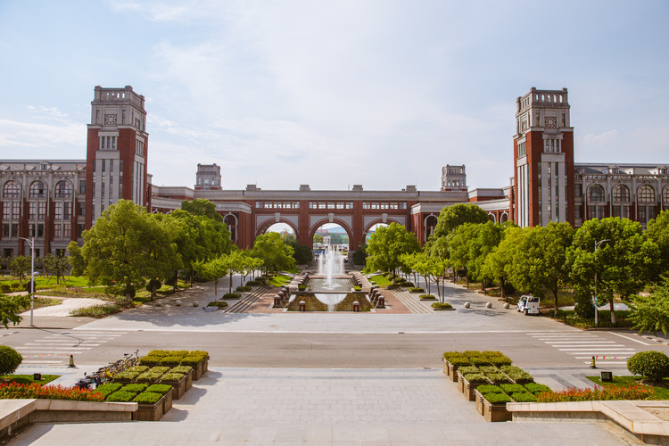 贵阳花溪区电子中专学校_贵阳电子职业学校花溪区